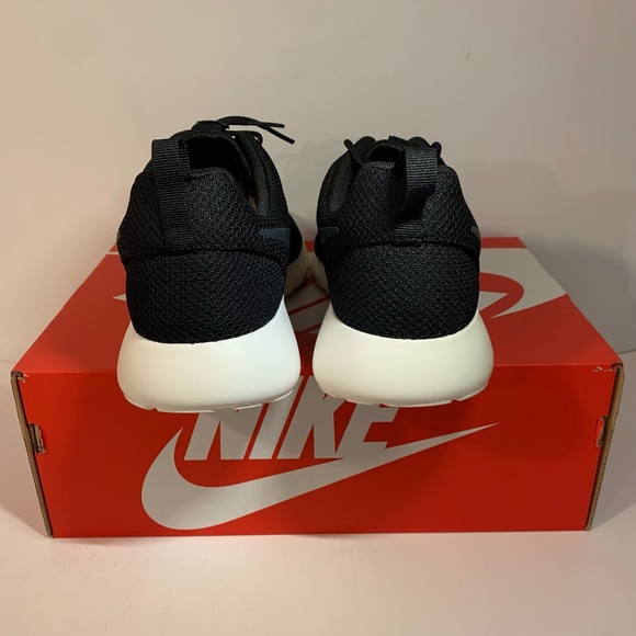 SOLD[BRAND NEW] NIKE ROSHE RUN BLACK ANTHRACITE SAIL MENS SHOES SIZE 11 SNEAKERS - Picture 8 of 11